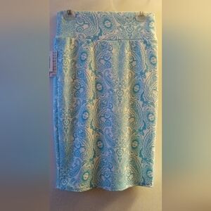 🔥3/$36NWT LulaRoe Cassie Skirt S